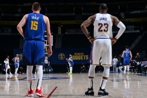  约基奇蝉联常规赛MVP创中锋历史纪录  