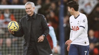  热刺核心凯恩达成英超百球里程碑  