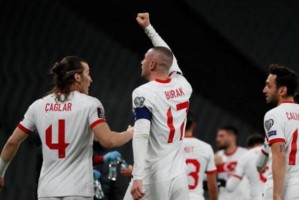 13, 法甲金靴争夺战三球员同进两球  