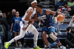  爱德华兹当选周最佳球员，森林狼终结快船连胜  